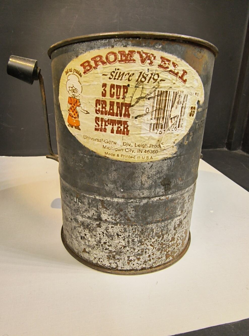501. Vintage Bromwell 3 Cup Sifter Primitive Decor